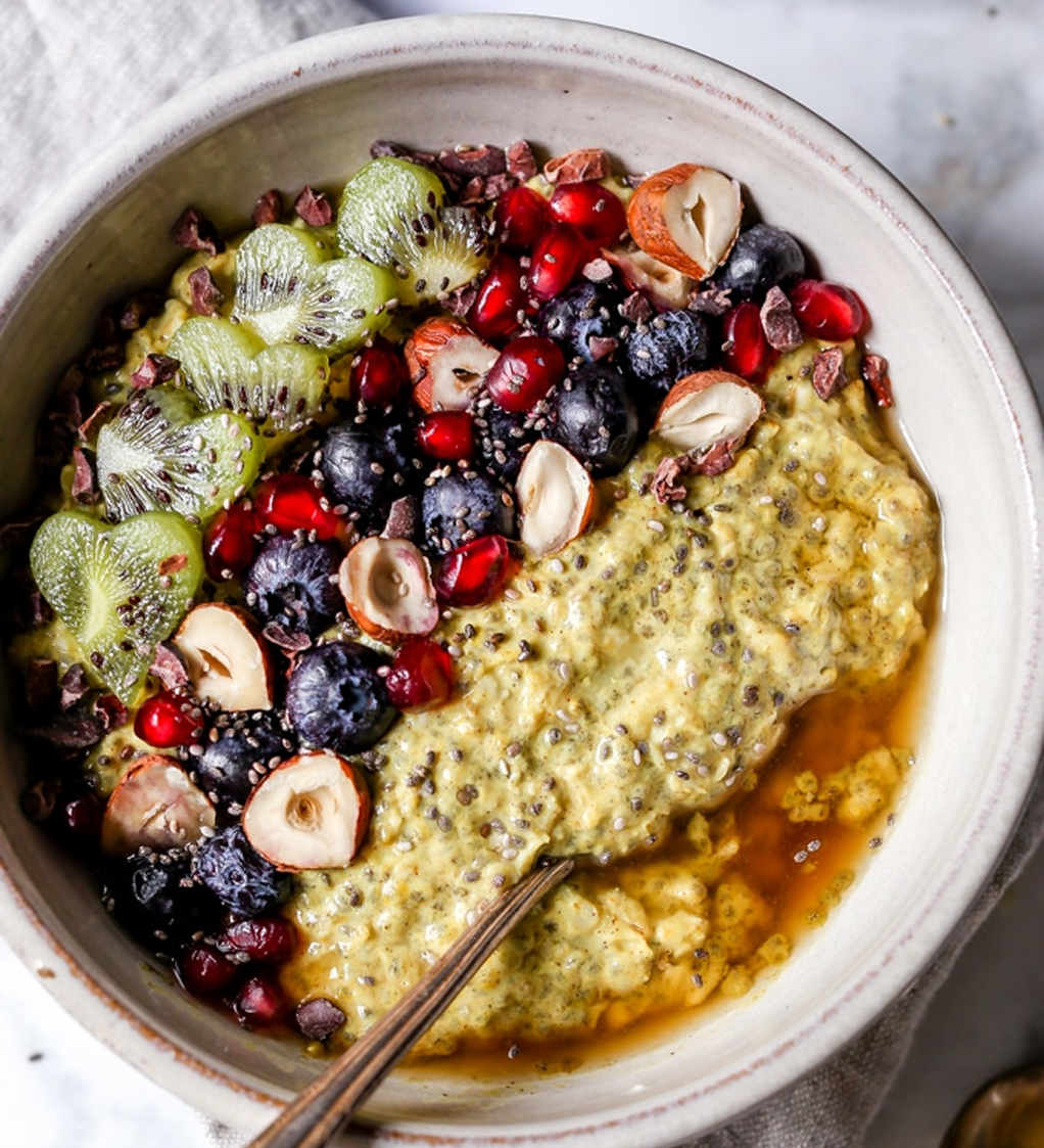 Overnight Turmeric Chia Oats
